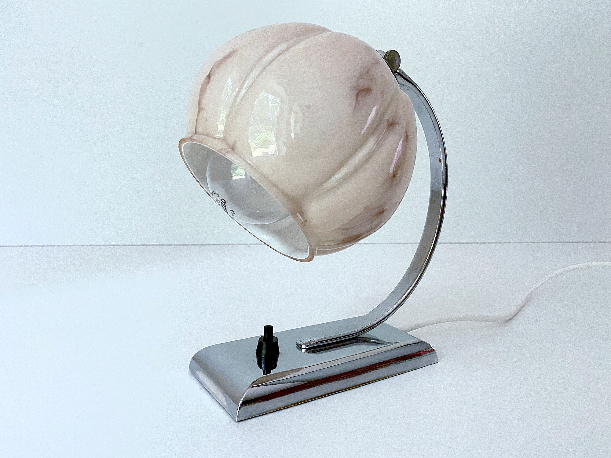 Table lamp art deco bauhaus, vintage 30s, opaline pink chrome