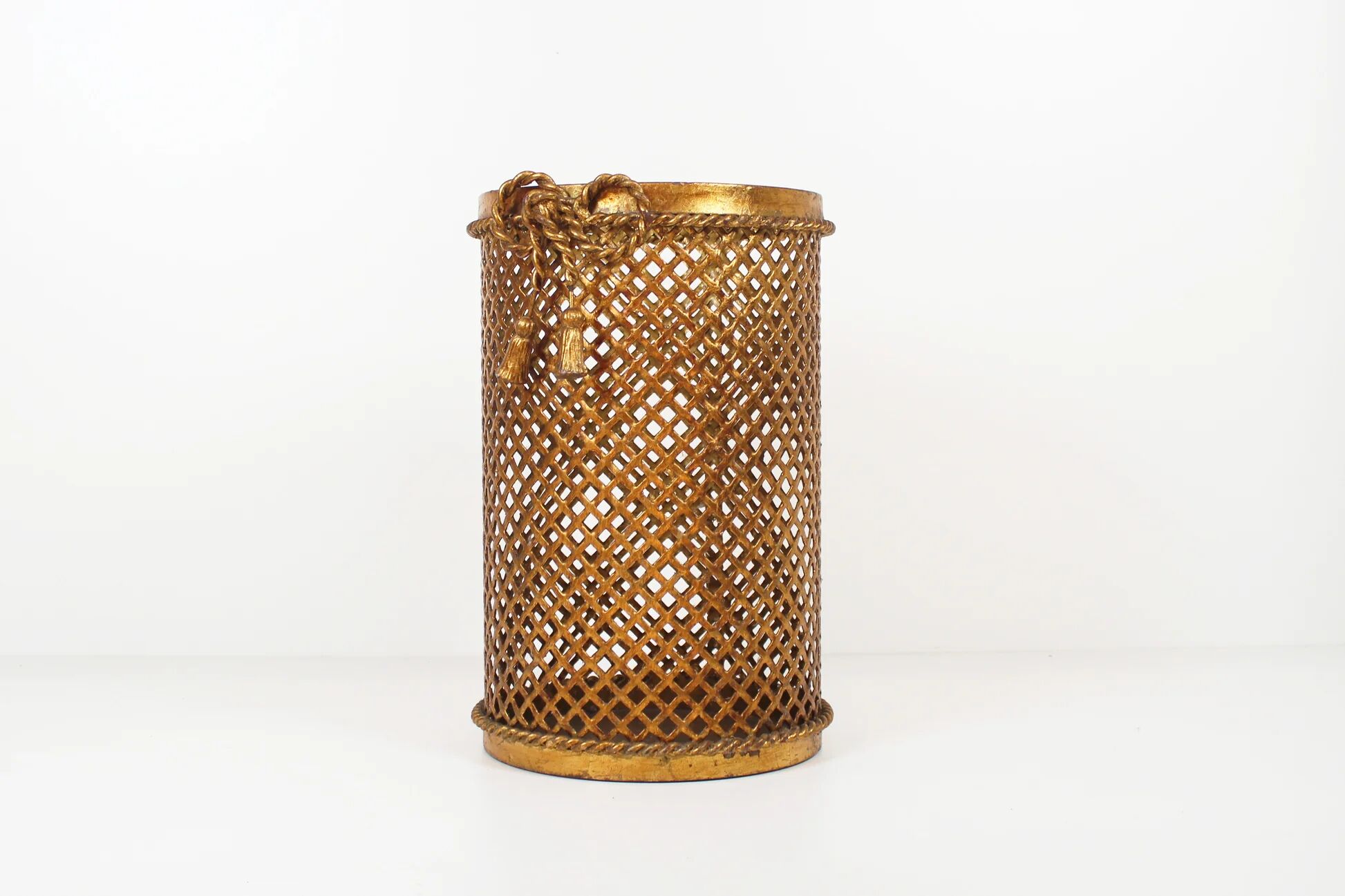 Umbrella stand in gilded metal by Li Puma Firenze