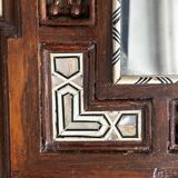 Oriental mirror in carved and turned wood inlaid with mother-of-pearl H 44/L 38 cm