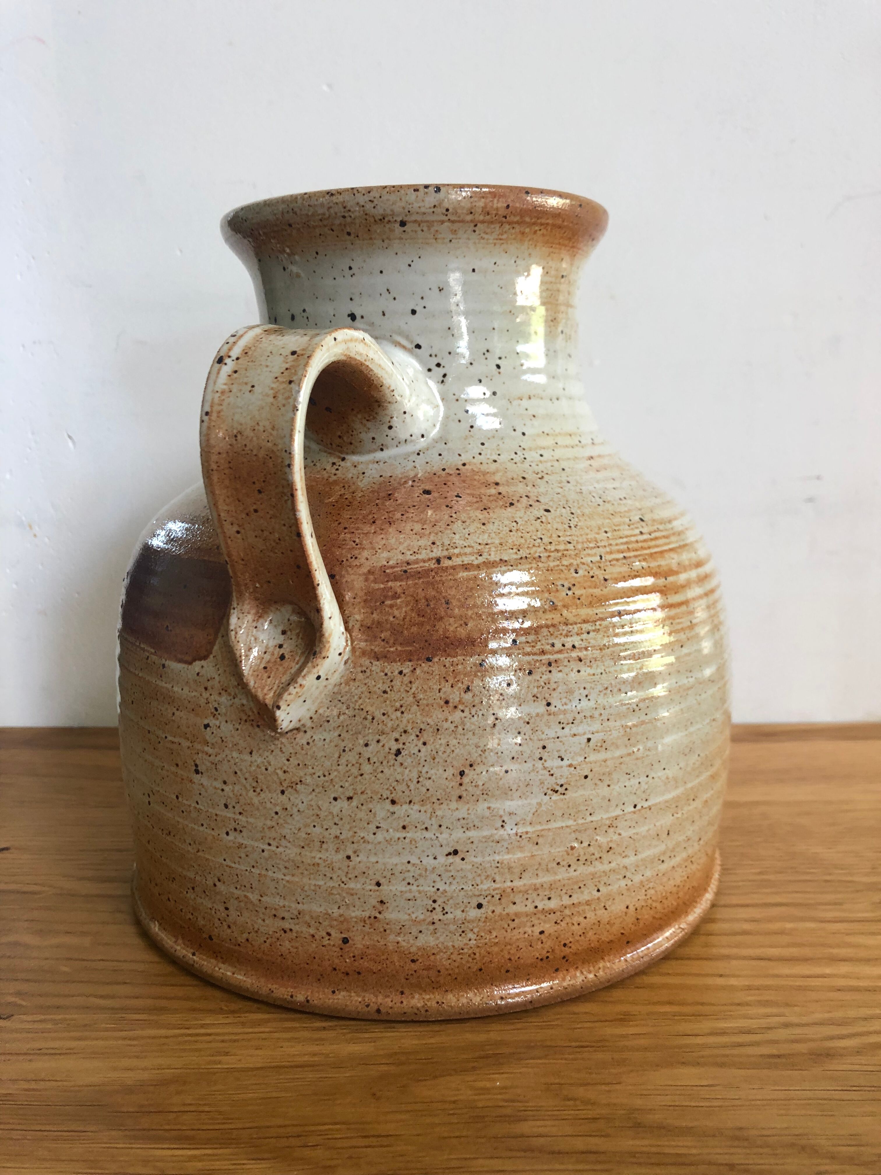 Speckled enamelled sandstone pitcher from Manufacture Sandstone of the Marais