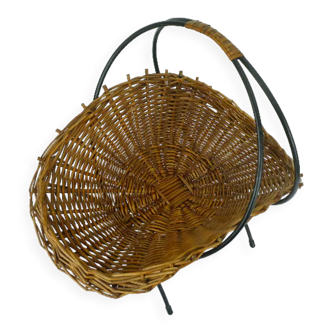 Panier avec cadre en métal noir des années 1950