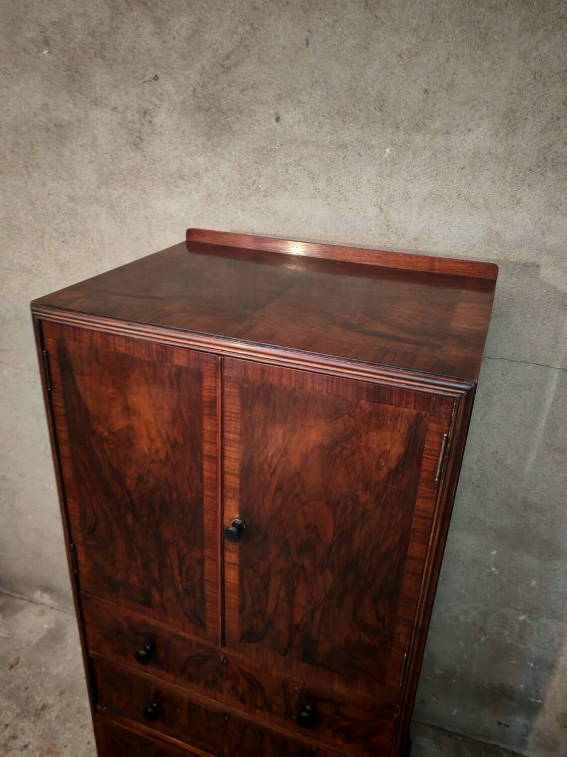 Mahogany chest of drawers Maple & Co