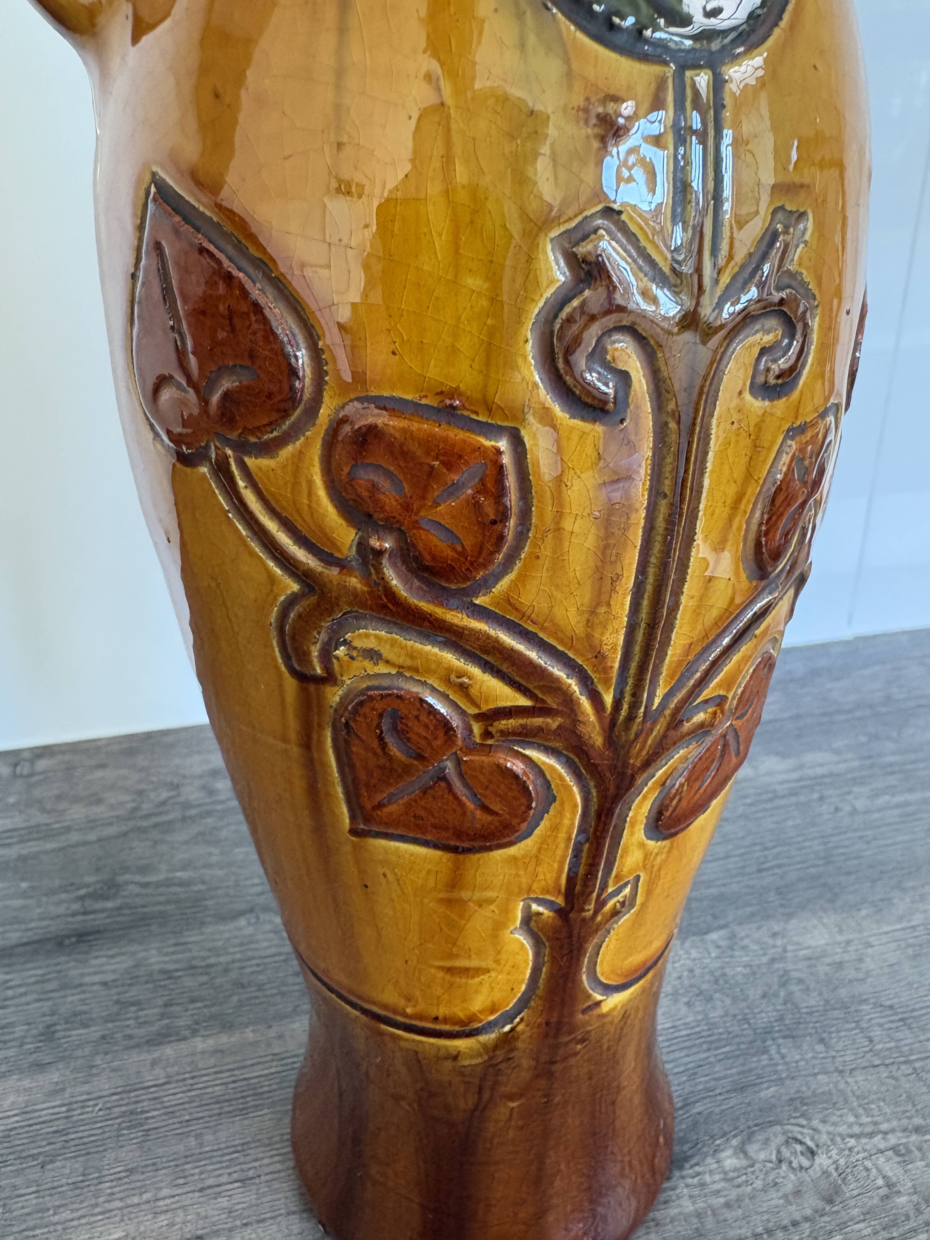 Art Nouveau vase in Flemish pottery