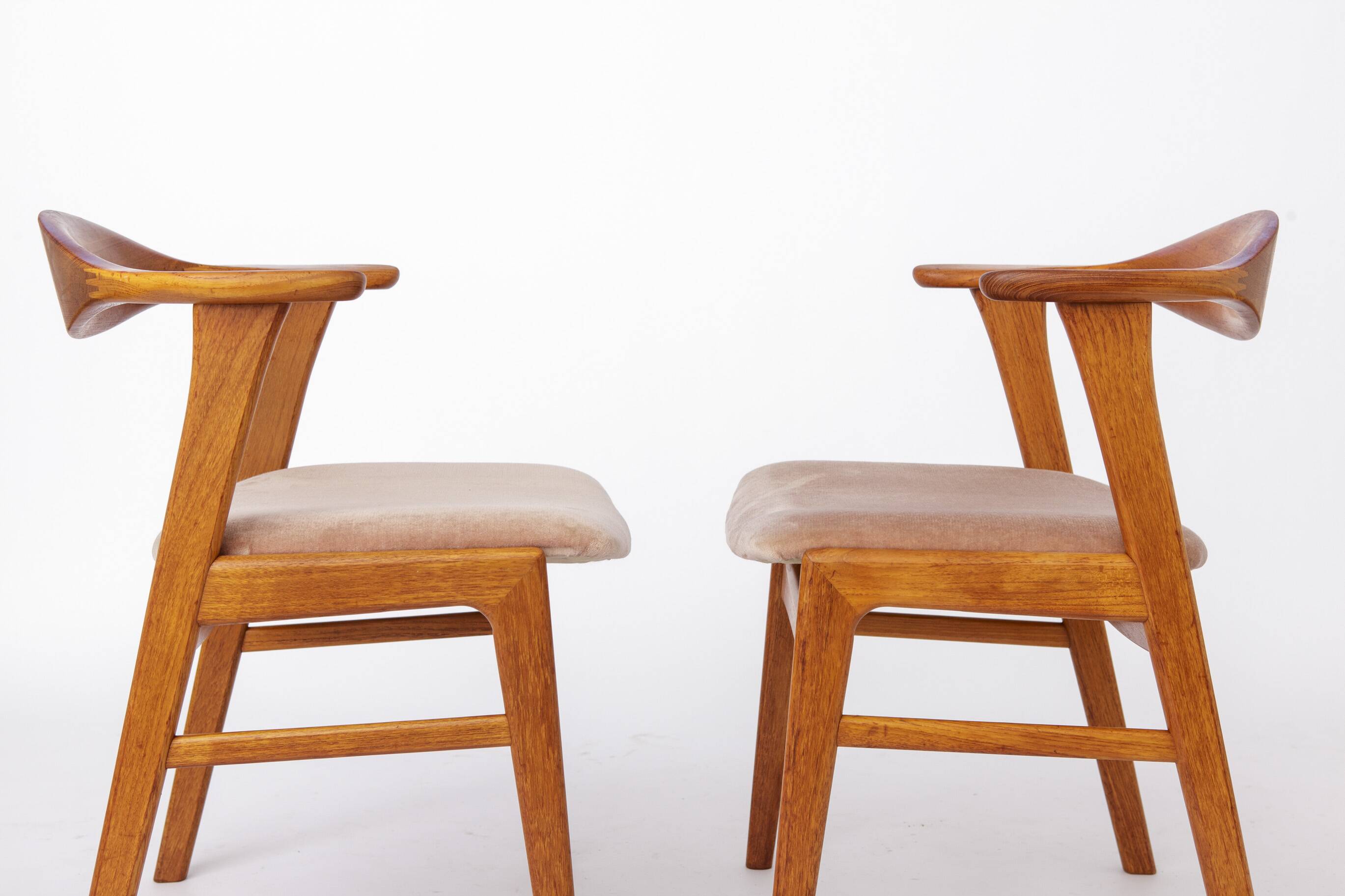 Set of 4 Erik Kirkegaard Chairs Model 49, Danish Mid Century 1960s Teak