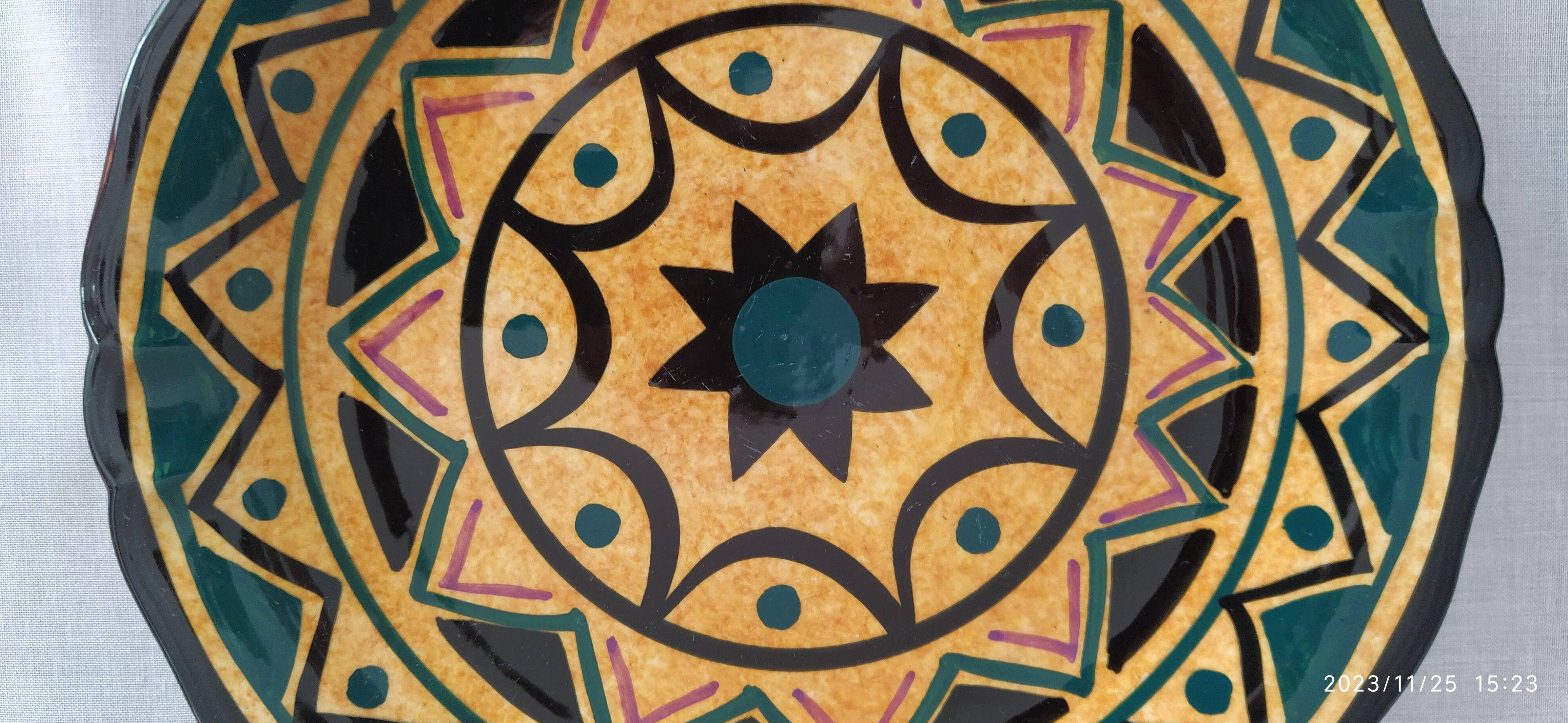 Earthenware plate from St Jean de Bretagne