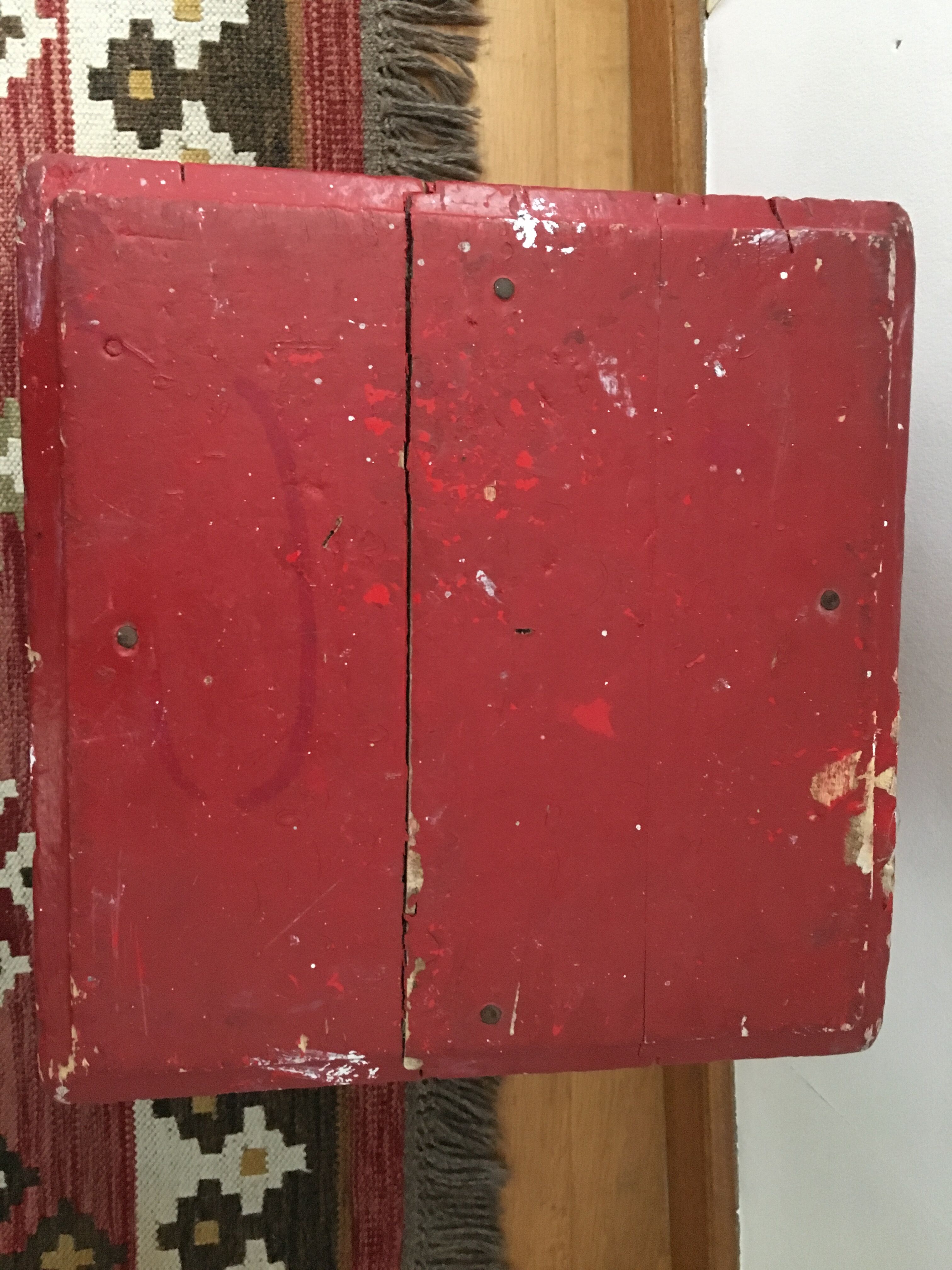 Painter red/bordeaux stool