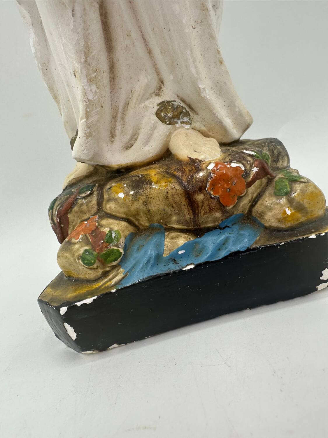 Virgin Mary statuette