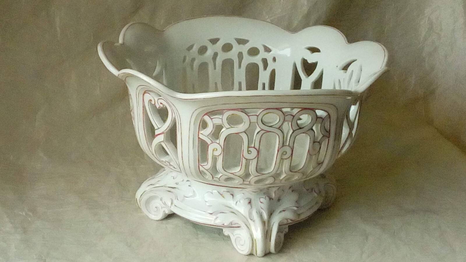 Old paris openwork porcelain fruit bowl 19th century charles x period