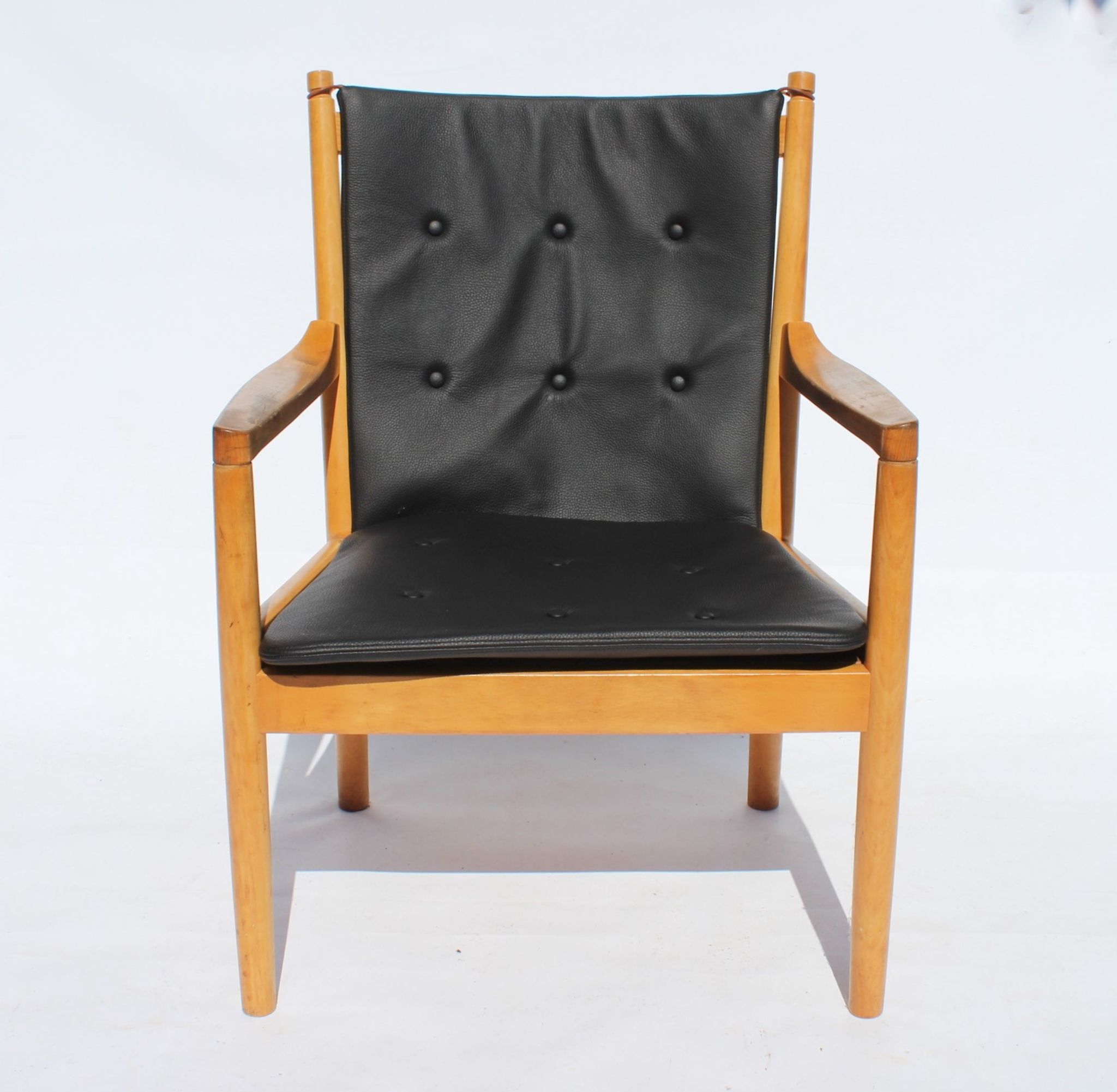 Fauteuil, modèle 1788, en cuir noir conçu par Hans J. Wegner