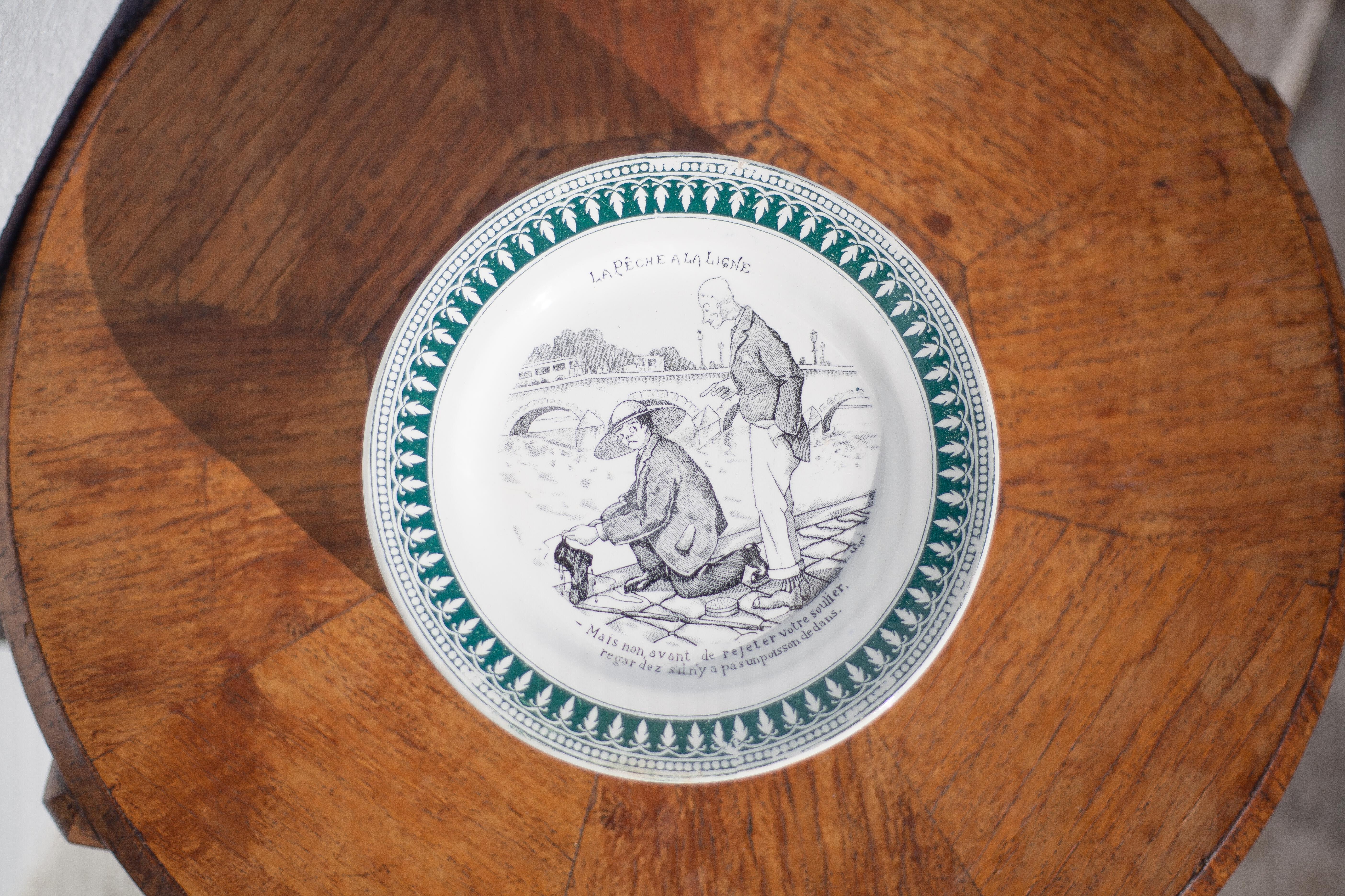 Service ceramic dessert plate St Amand x 11, cheese plate, talking plate theme sport