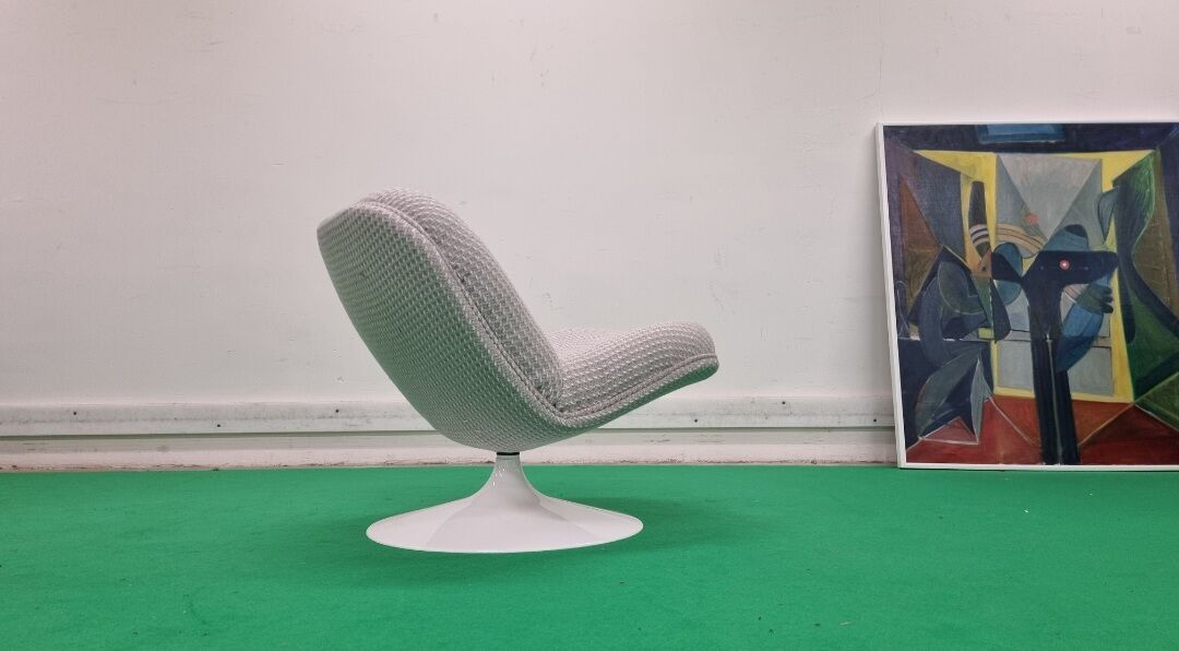 Chauffeuse Geoffrey Harcourt by Artifort