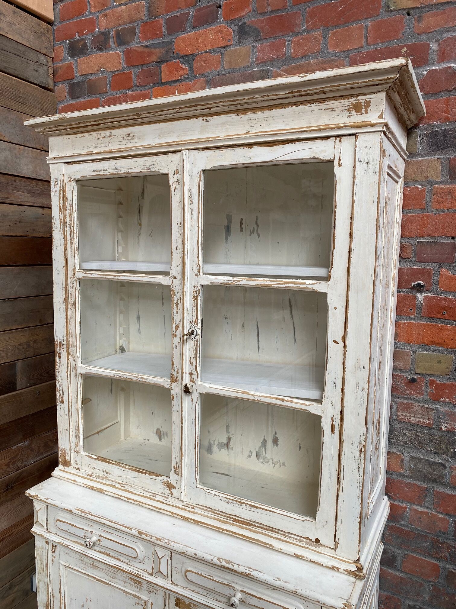 Old white patina vessel