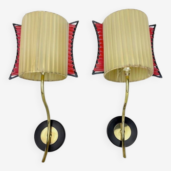 Pair of wall lights with cream silk shade and brass rod from the 1950s