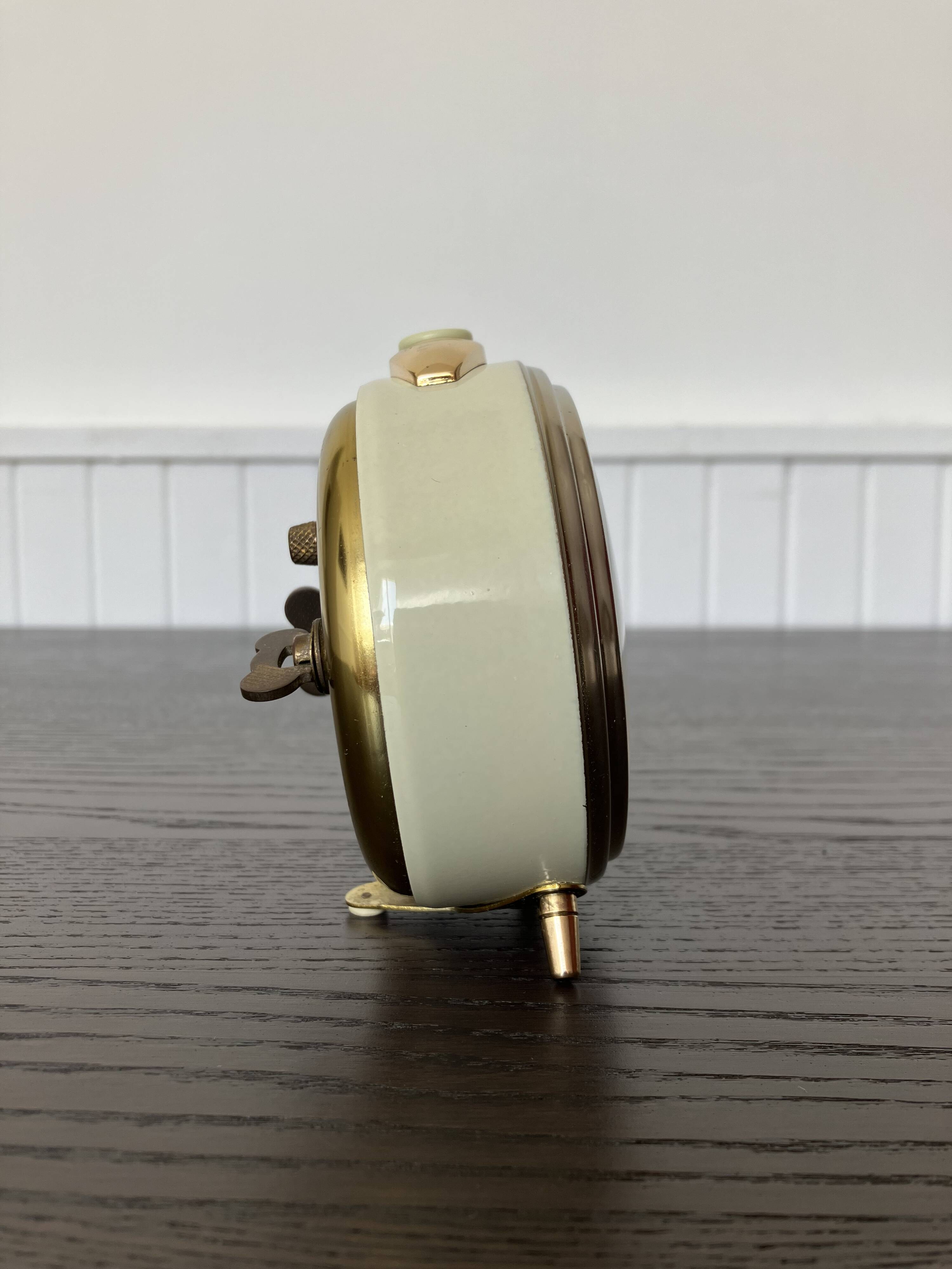 Cream and gold Jaz Crescendo alarm clock