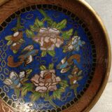 Enamelled plate