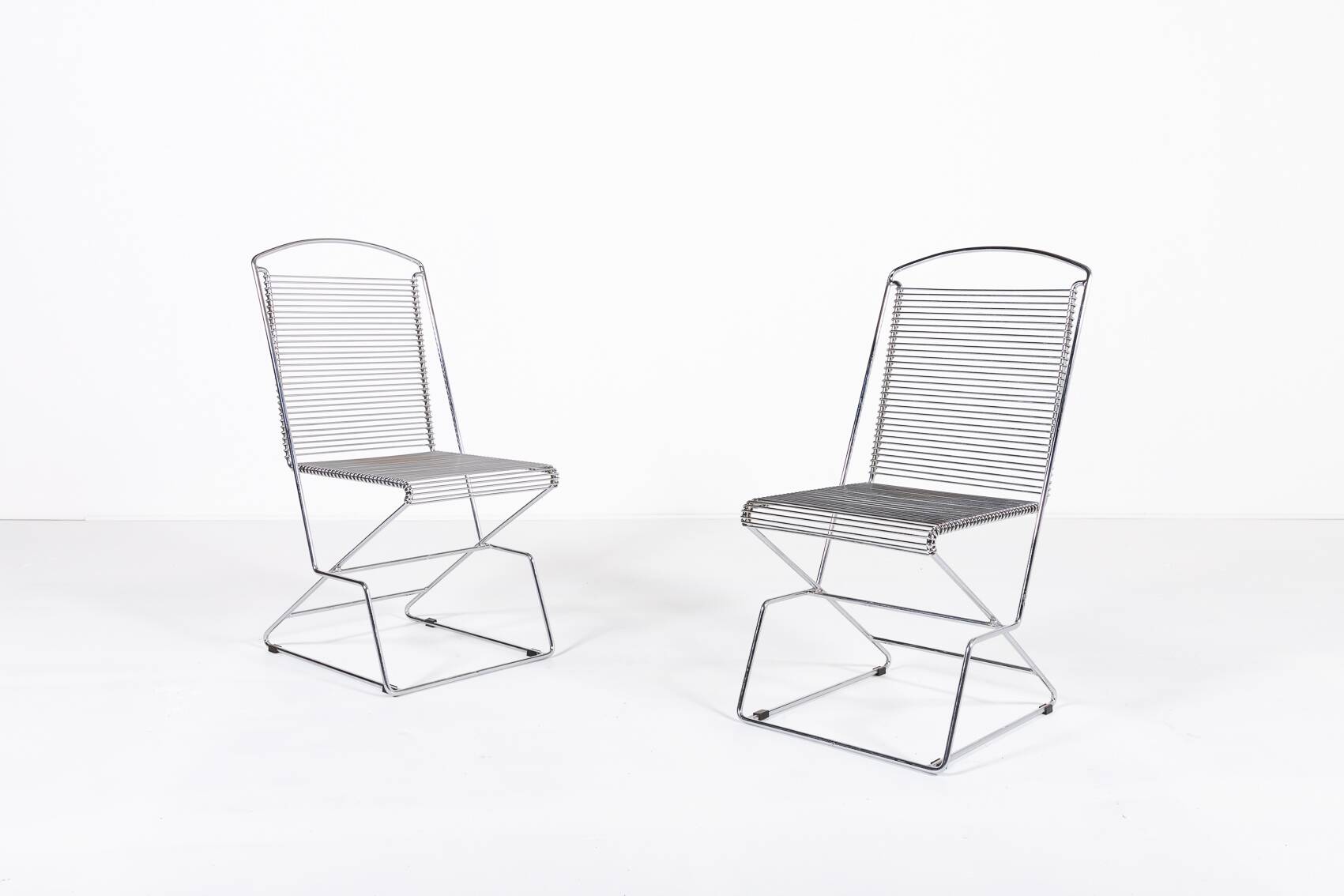 Set of 4 Vintage Architectural steel wire chairs, Italy