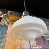 Suspension opaline 1920