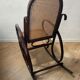 Rocking-chair en bois courbé et cannage