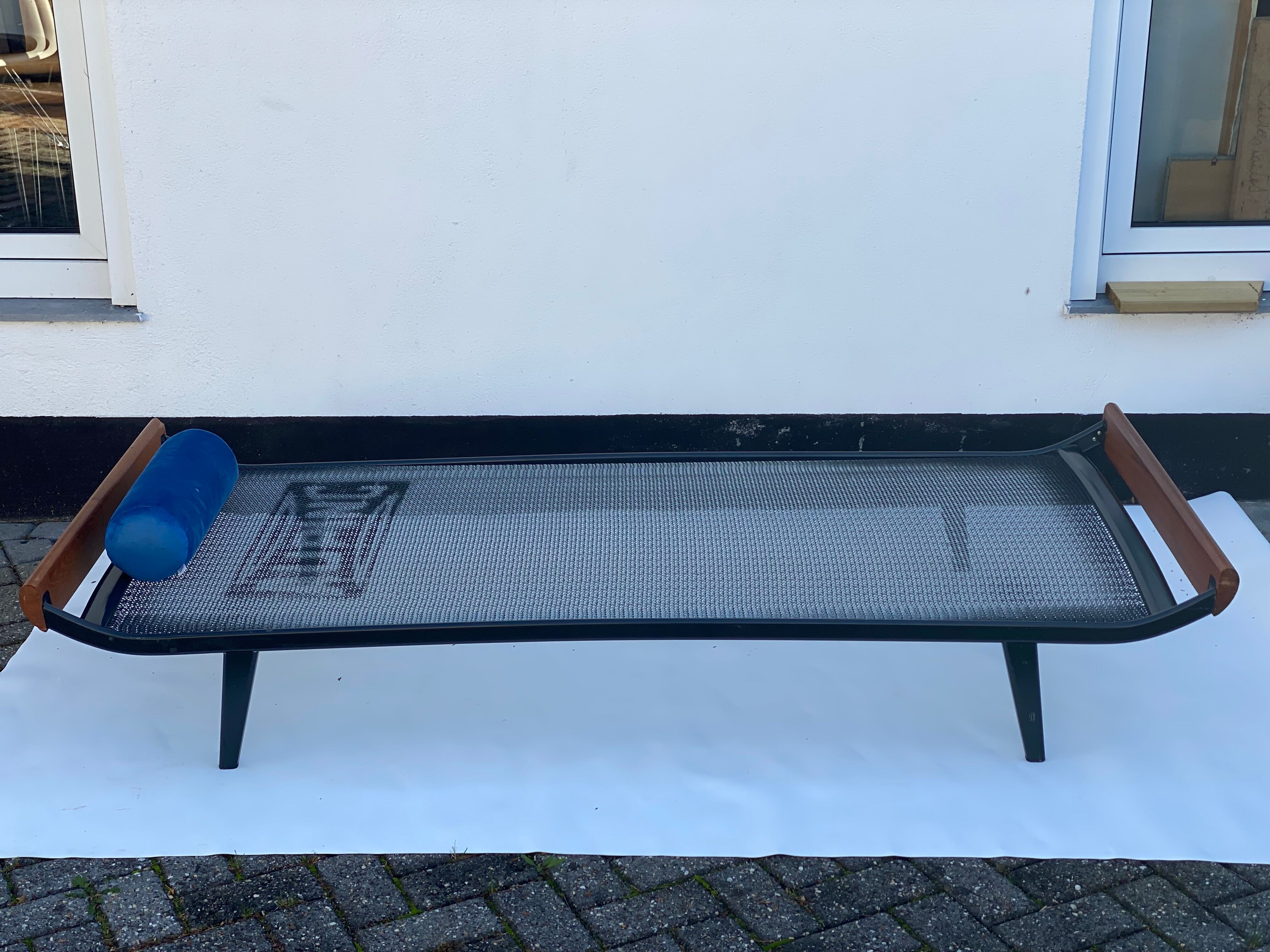 Vintage Teak Cleopatra DayBed by Auping