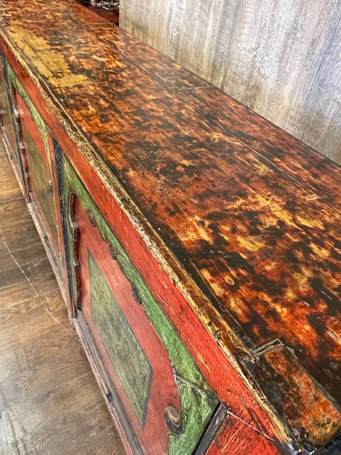 Antique Chinese sideboard 3 doors + 3 drawers