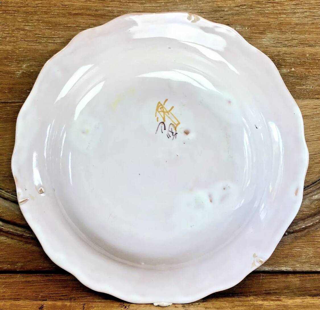 Old hollow round dish Martres Tolosane