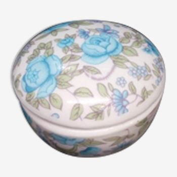 Porcelain small jewelry box