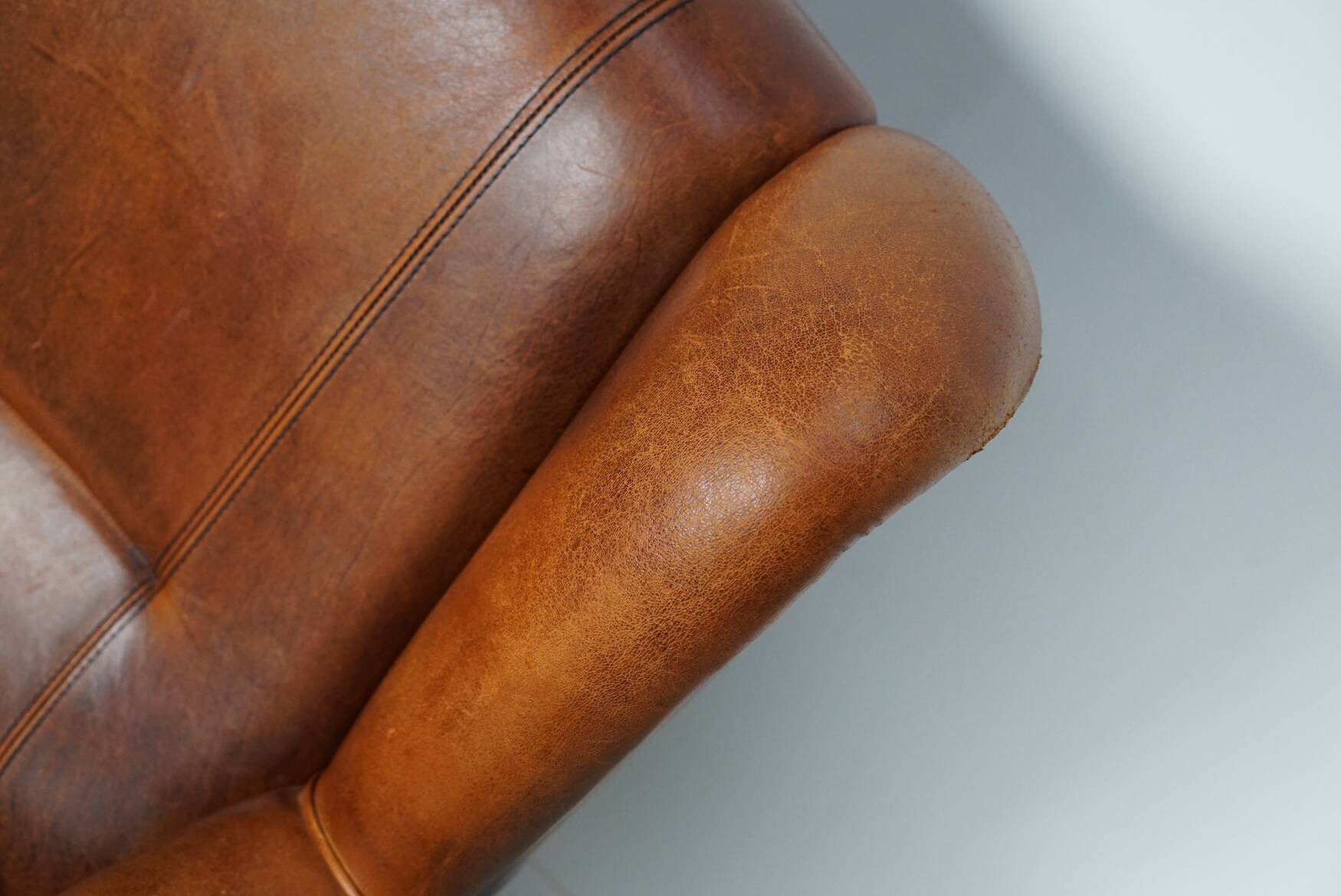 Fauteuil club vintage en cuir couleur cognac hollandais