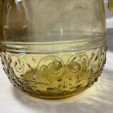 Carafe en verre ambré