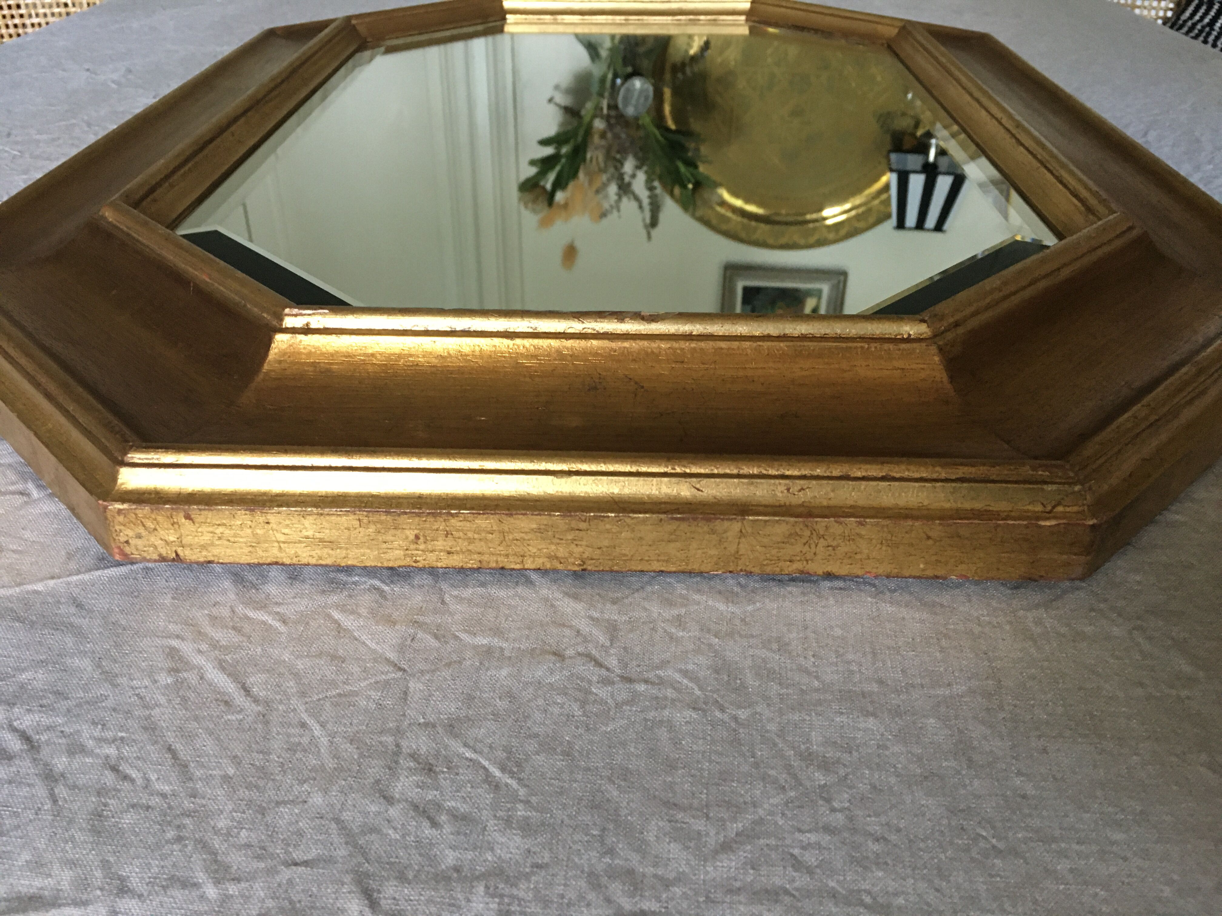 Octagonal mirror 78x58cm