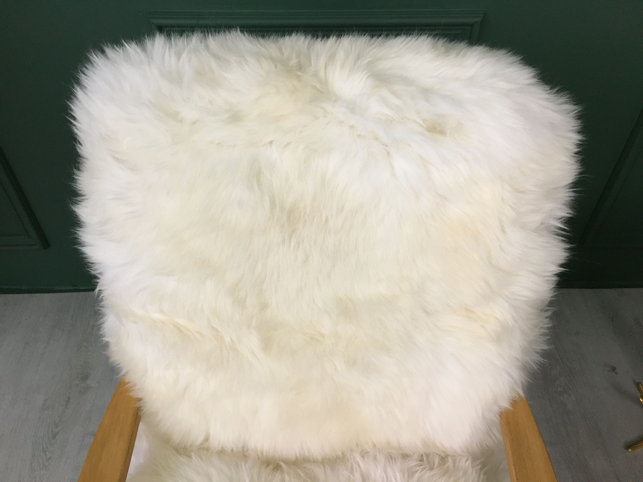 Vintage Design Art Deco White Sheepskin Fluffy Fury Chair Armchair