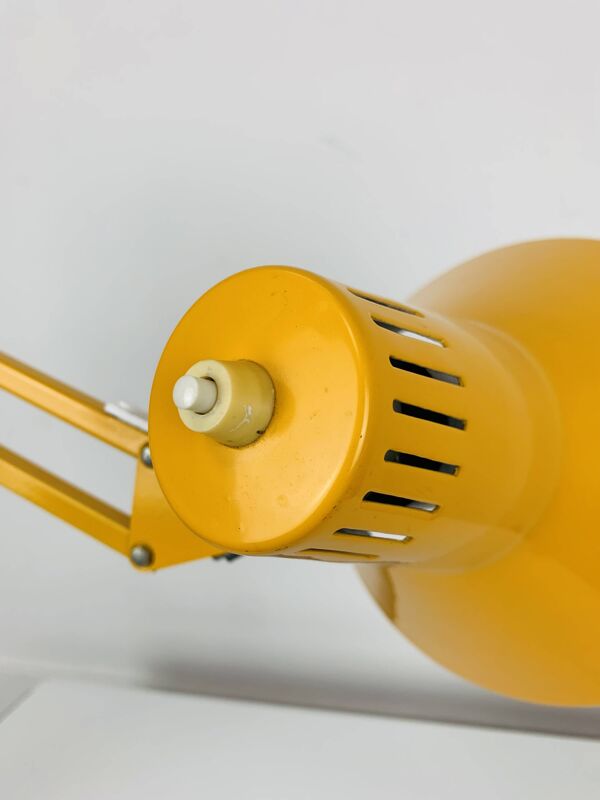 Lampe d'architecte articulée Habitat vintage en métal jaune