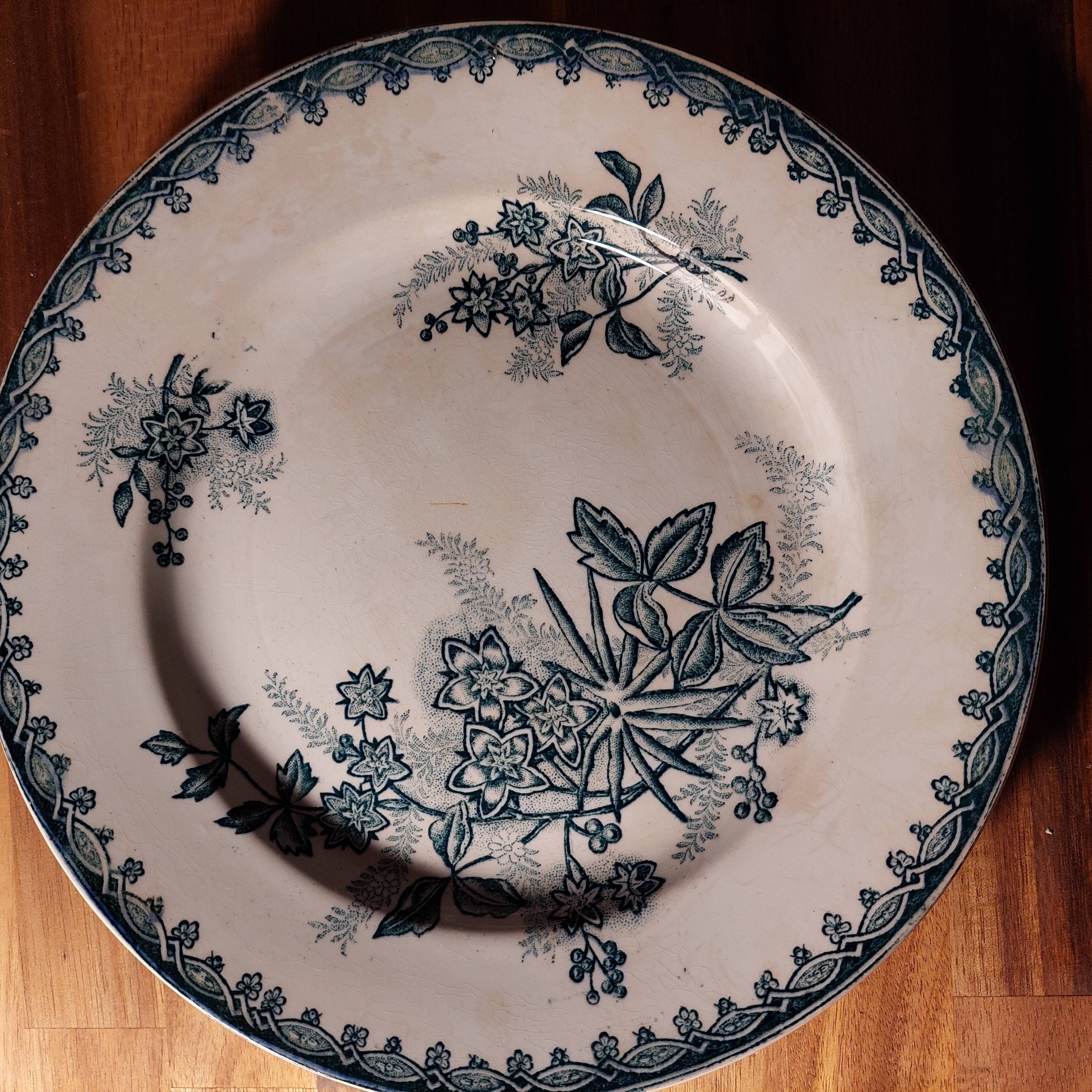 Set of 3 iron earth plates