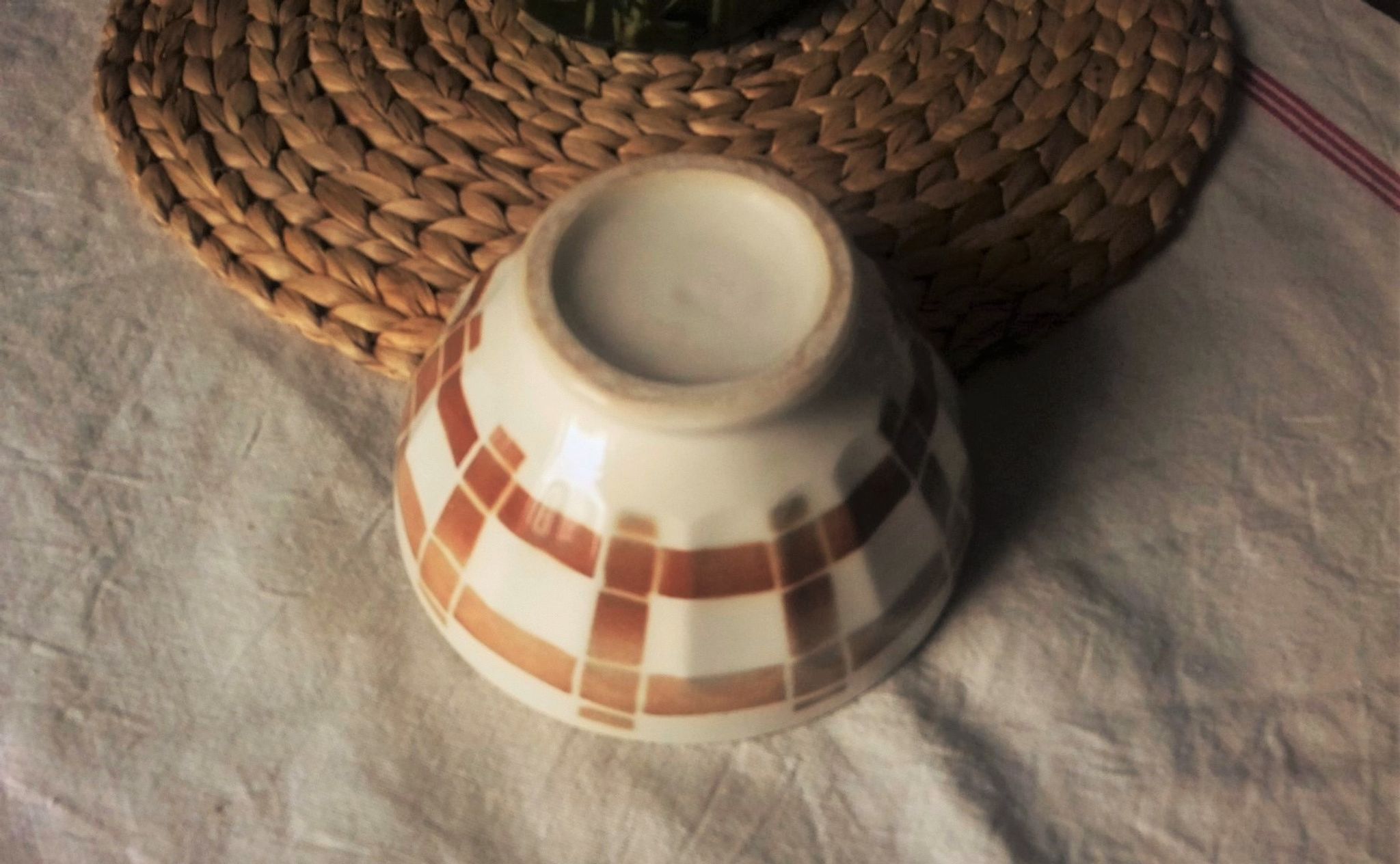 Vintage bowl on foot with brown brown tartan motif white earthenware