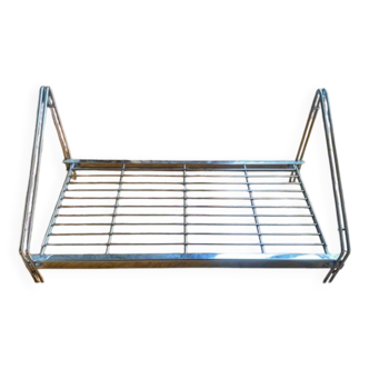 Chrome wire shelf