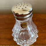Salt and pepper crystal of Arques