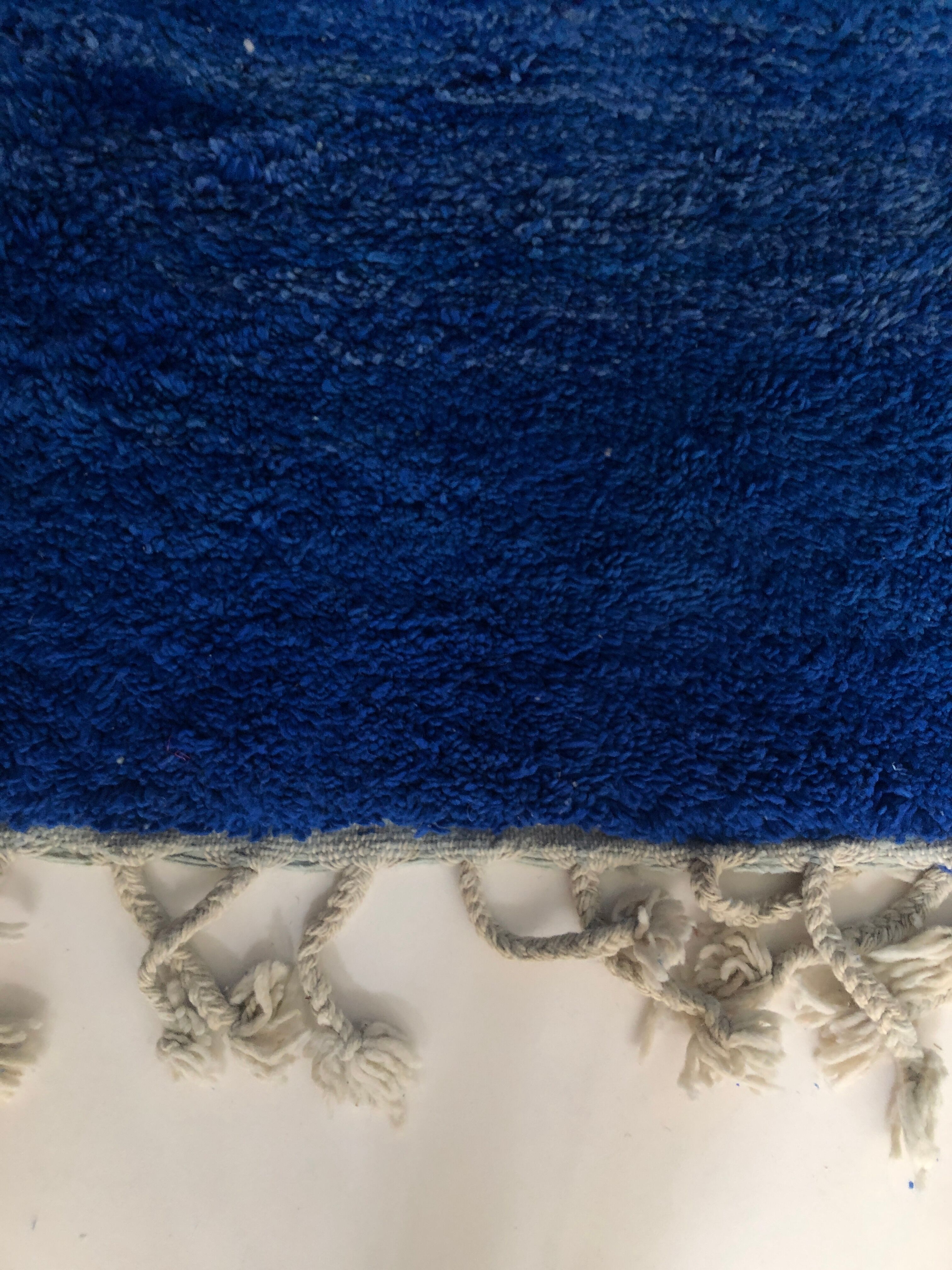 Moroccan Berber carpet Beni Ouarain plain blue mottled 3,19x2.24m
