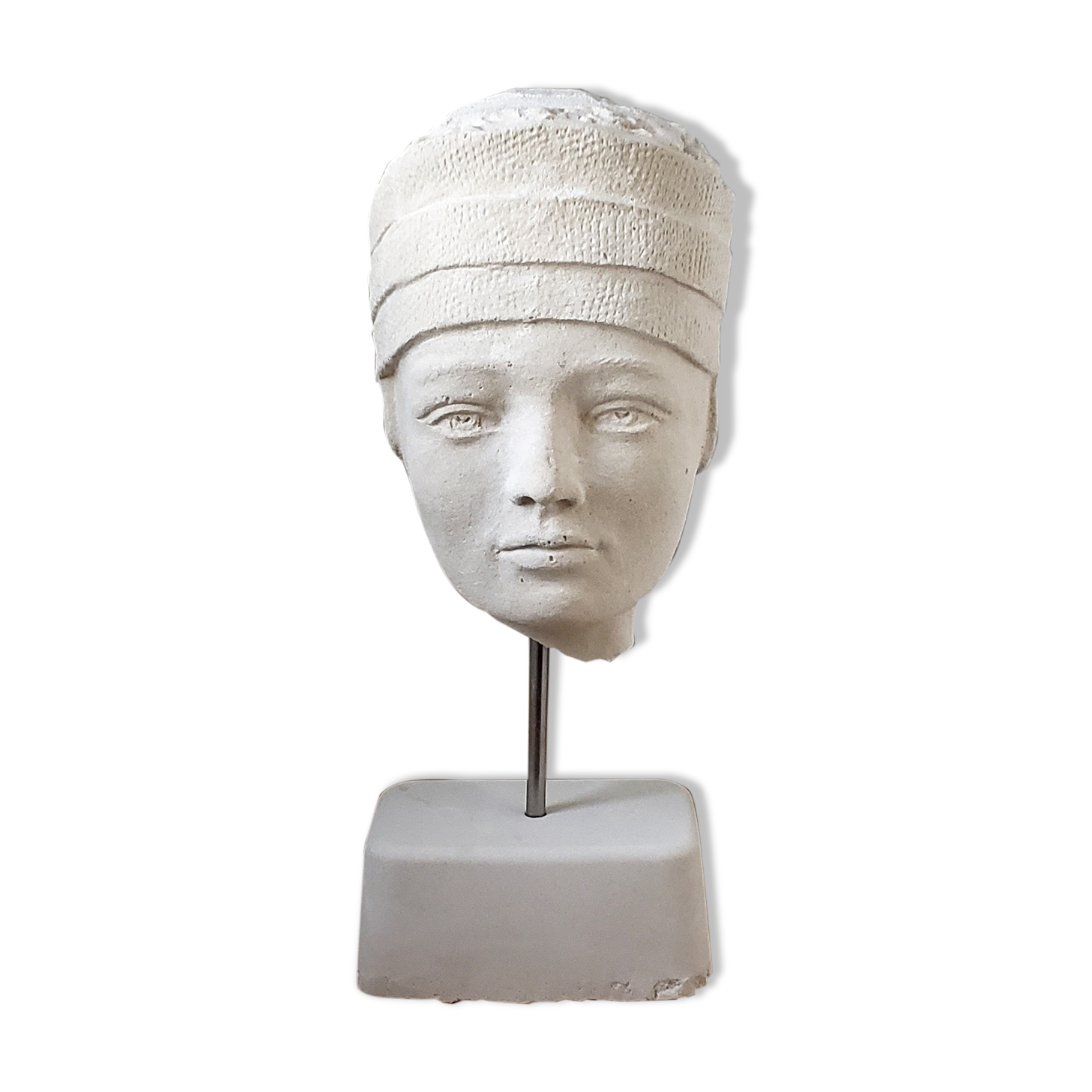 Androgynous head in plaster