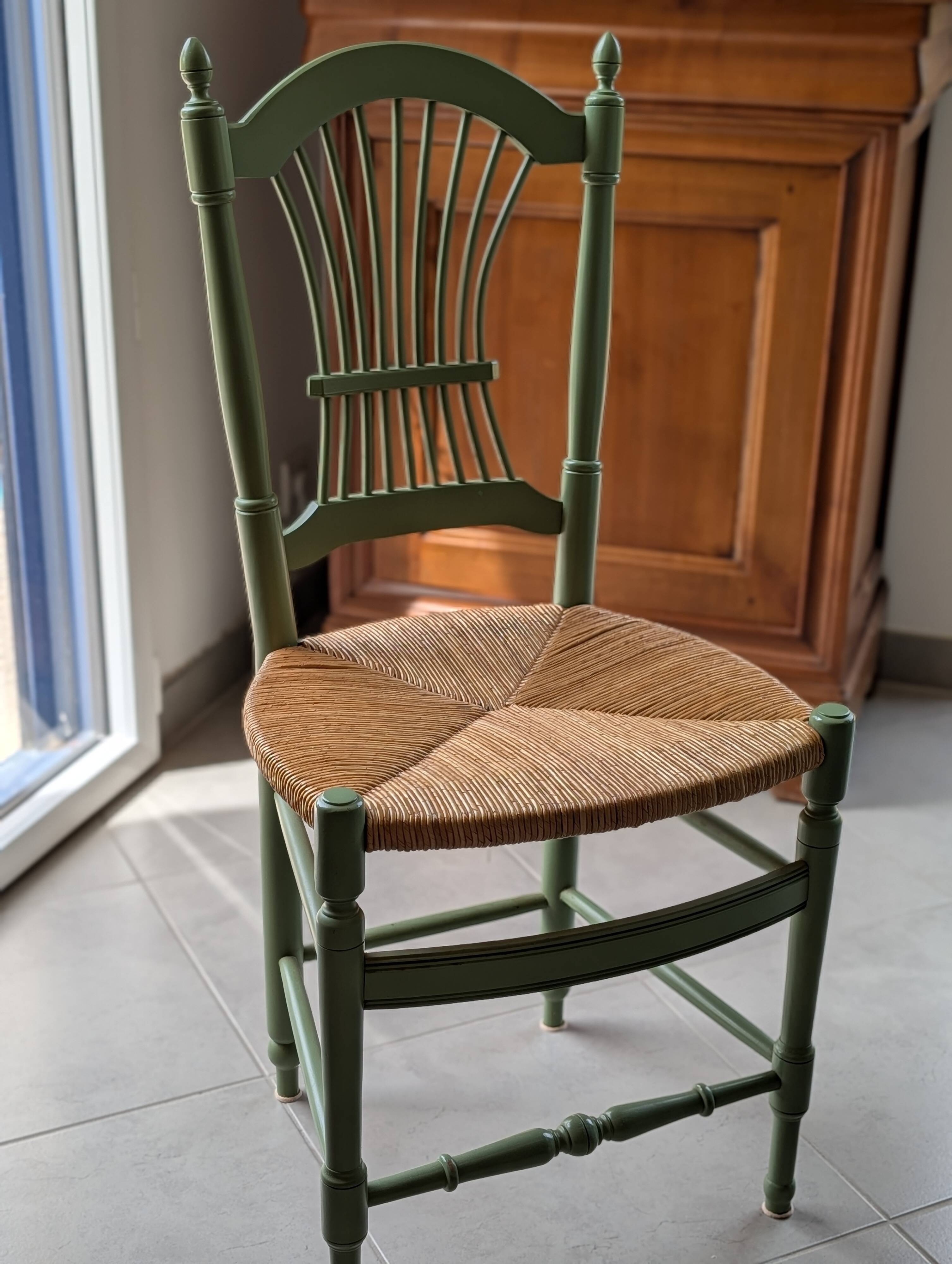 lot de 4 chaises en bois modèle Giverny marque "un jardin en plus"