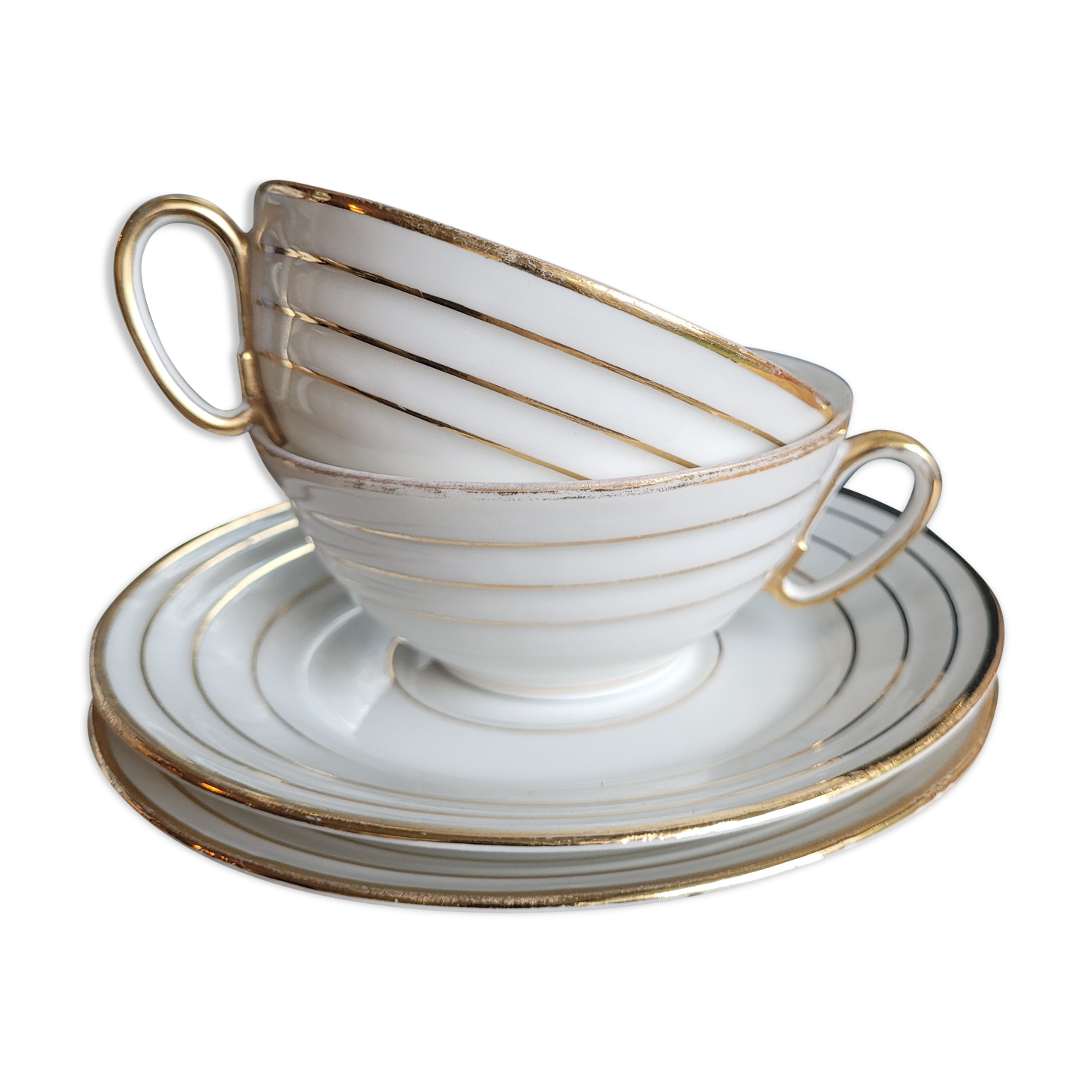 Set of 2 porcelain cups with saucers