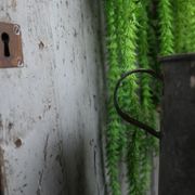Cache pot en zinc