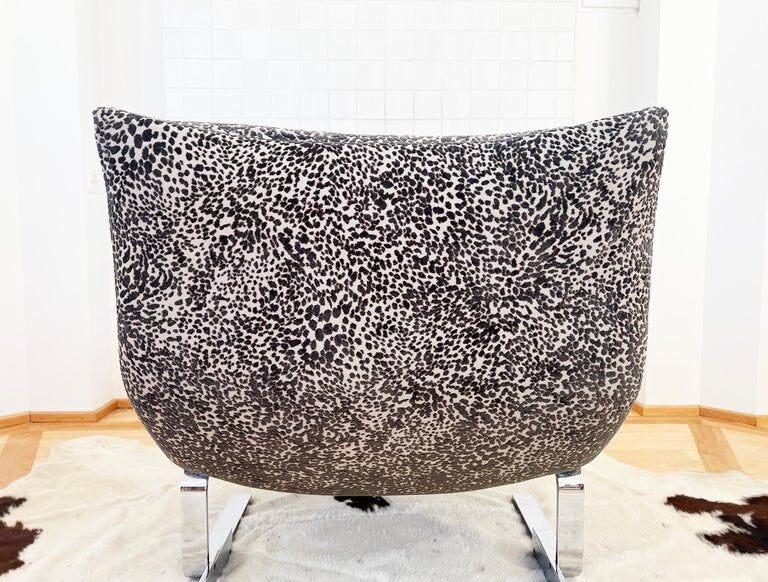 Onda Wave armchair by Giovanni Offredi for Saporiti