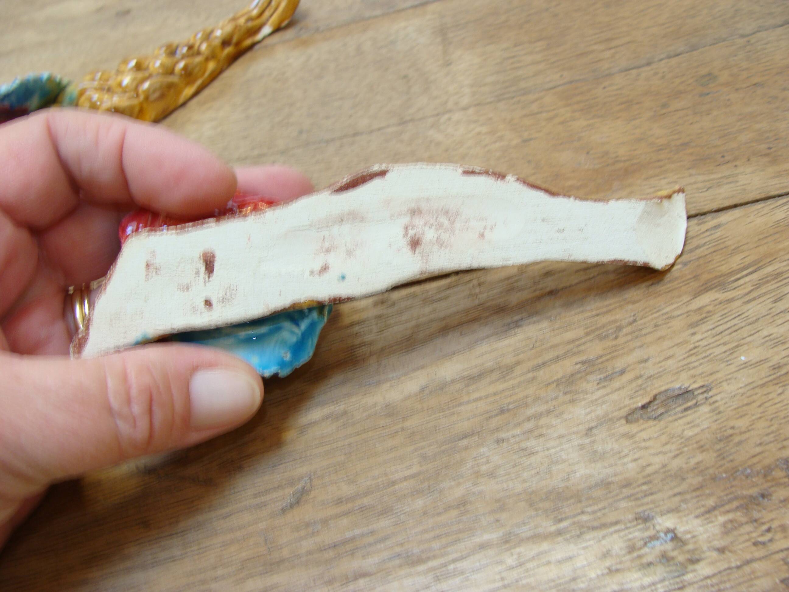 Vintage barbotine knife rest