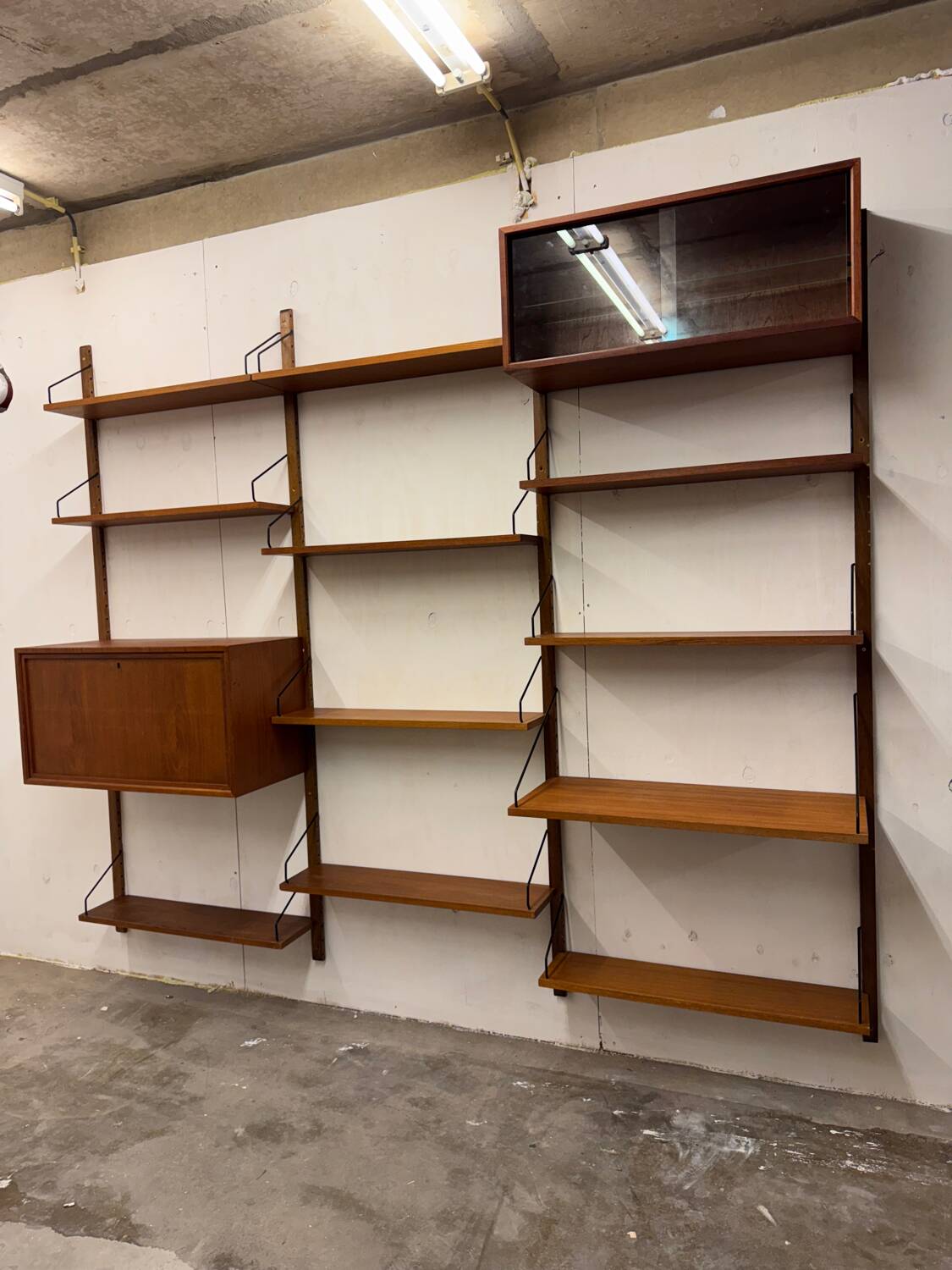Meuble mural scandinave vintage en teck par Poul Cadovius pour Royal System, Cope
