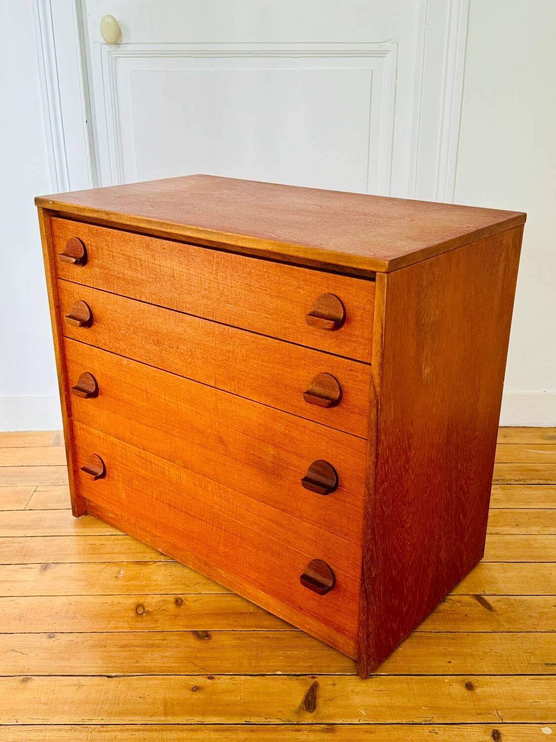 Vintage teak chest of drawers Stag Furniture edition