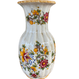 Vase with flowery decorations