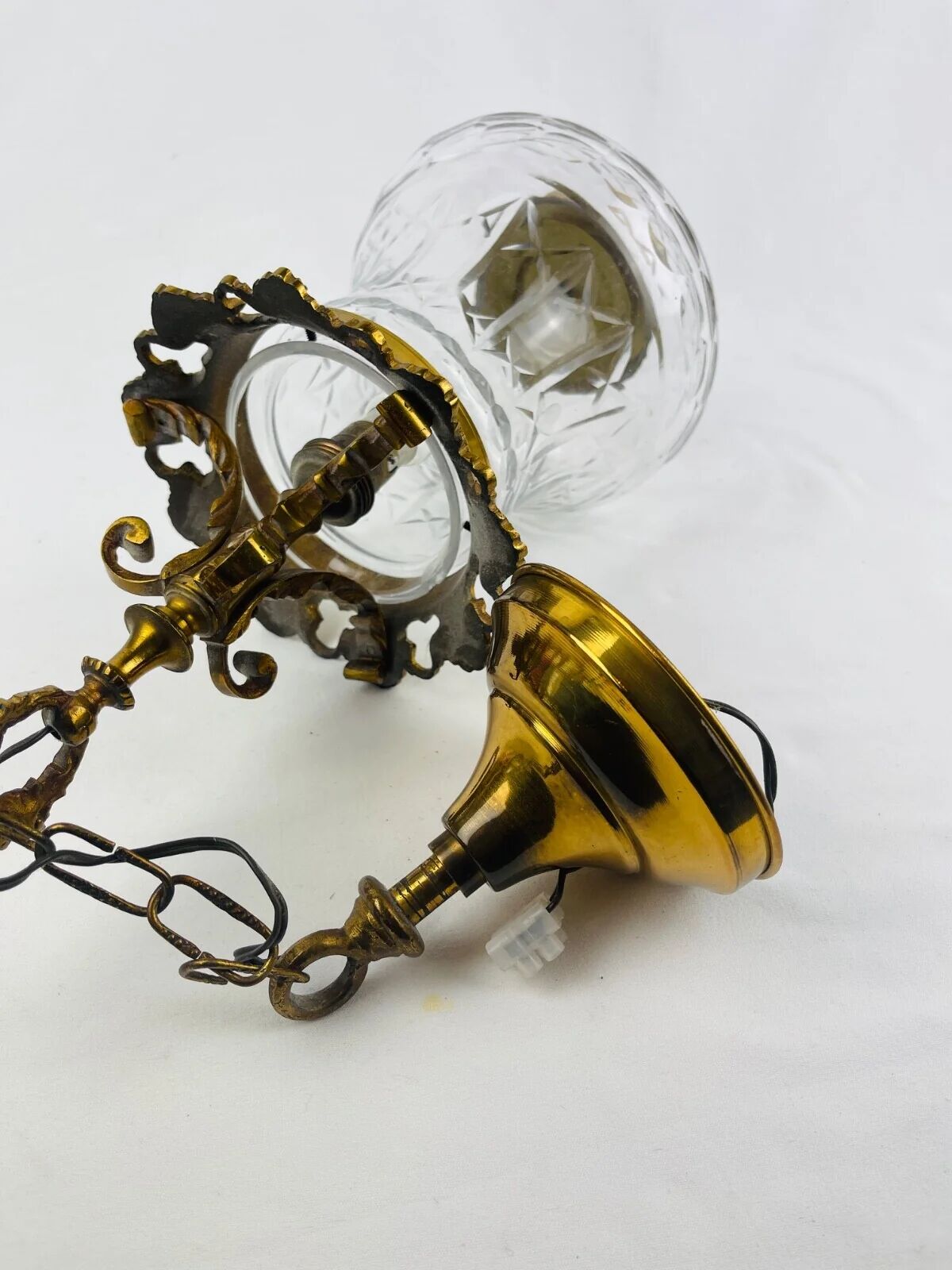 Suspension lantern in gilded bronze and engraved glass, Louis XVI style.