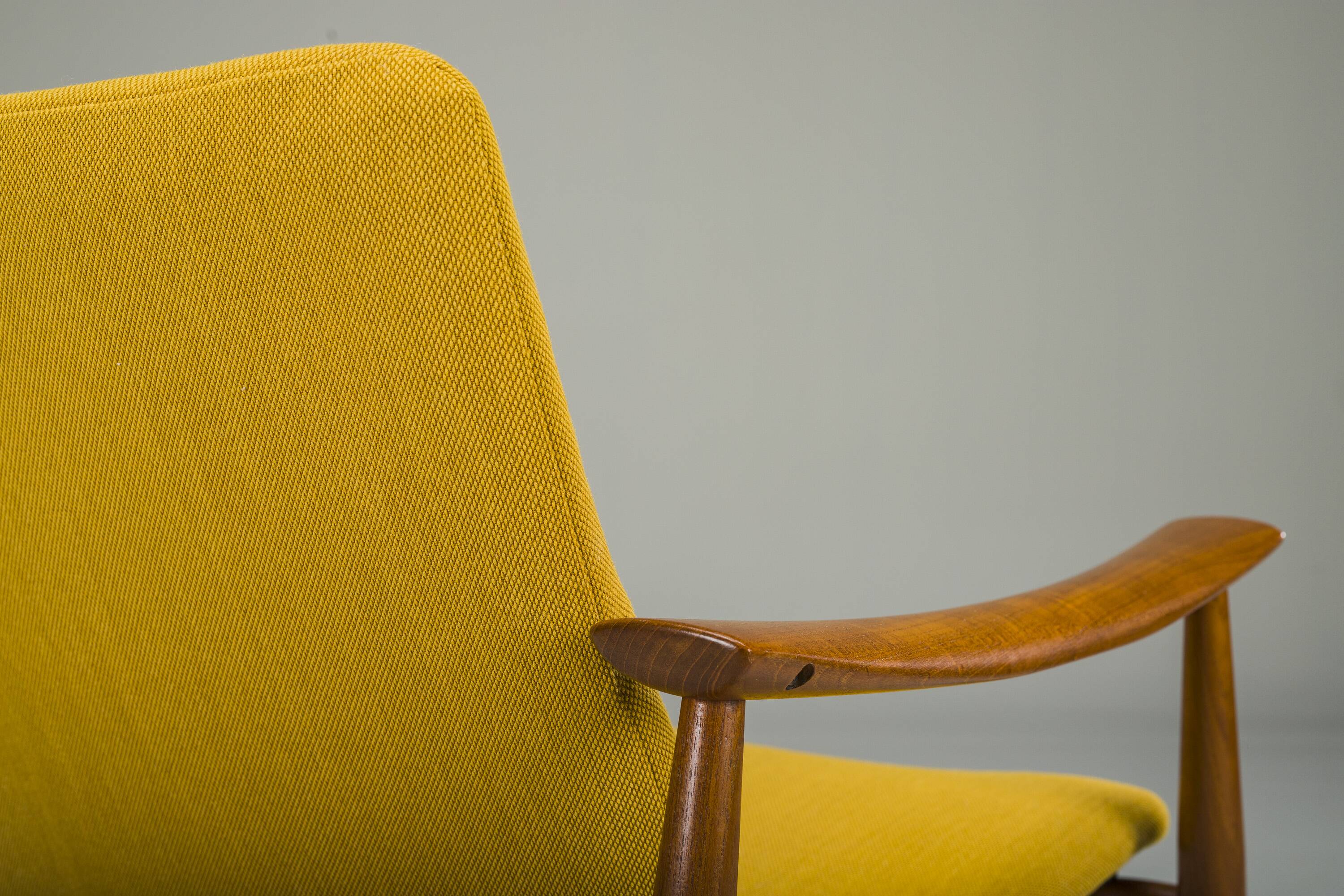 Mid-Century Danish Easy Chairs Model 138 by Finn Juhl for France & Søn, 19