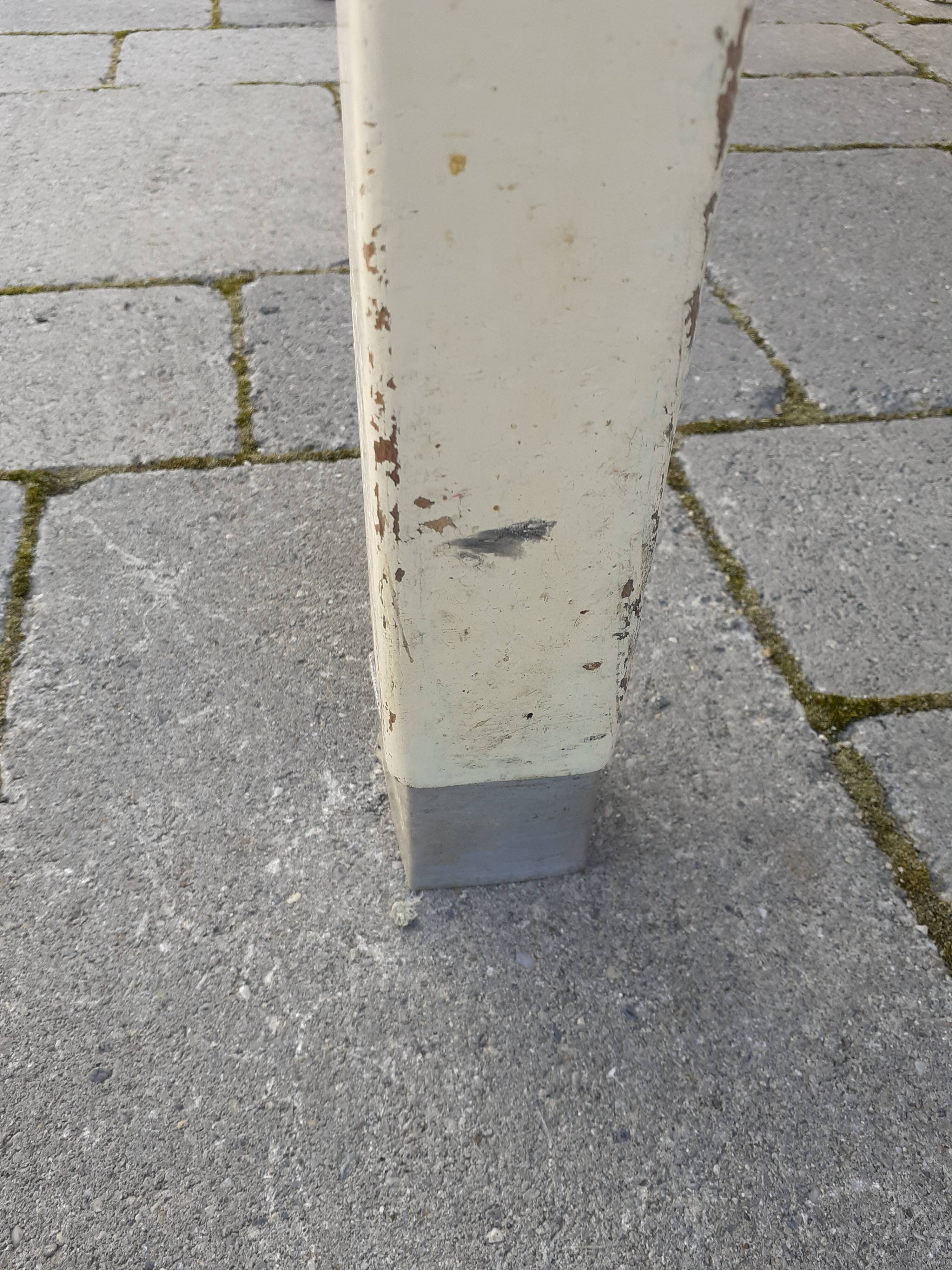 Kitchen table with vintage extensions