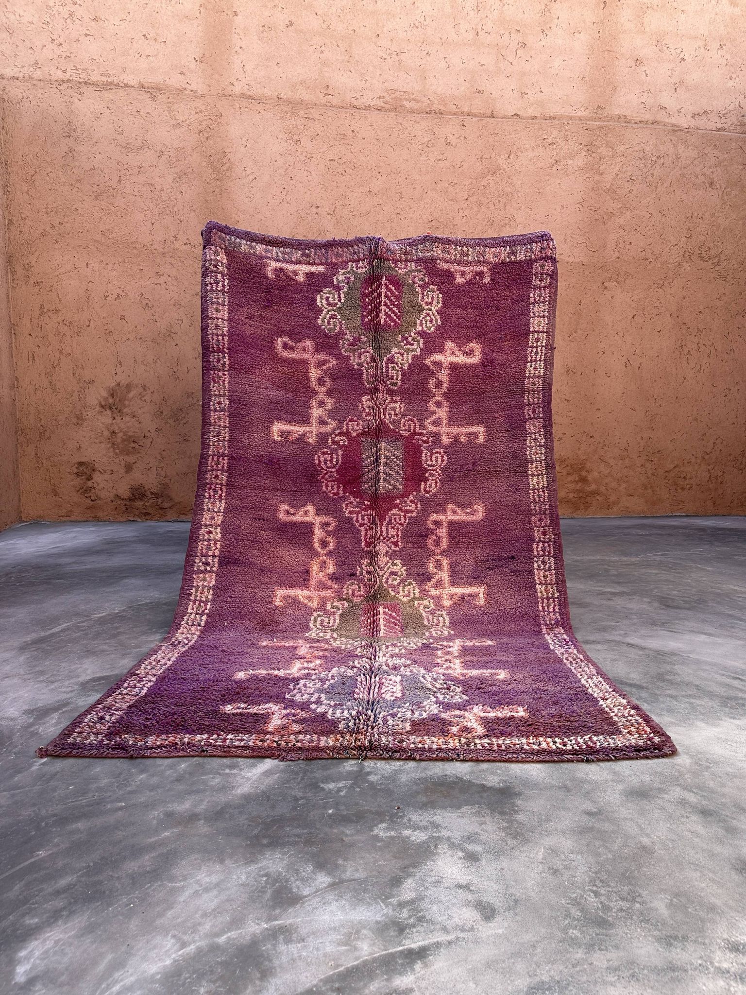 Tapis Marocain boujad violet - 182 x 305 cm