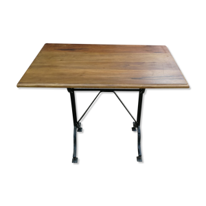 table de bistrot